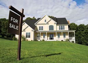 A home for sale with a foundation issue in Des Moines